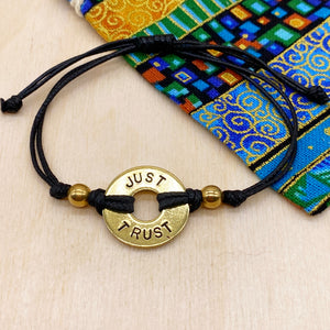 JUST TRUST - Knotty Brass Ring Bracelet